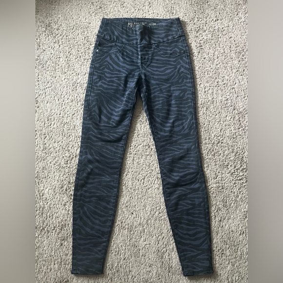 Zebra Print Jeans - Picture 2 of 5